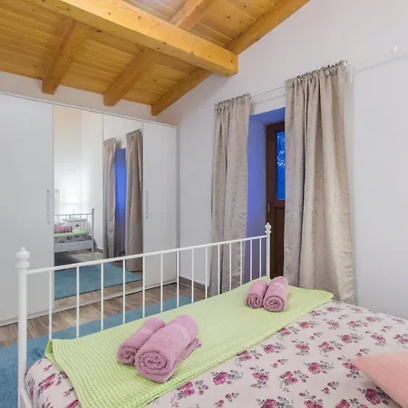 Luxury House Ivan With 4 Bedrooms * Divojevici