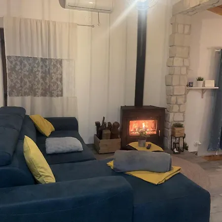 Luxury House Ivan With 4 Bedrooms *