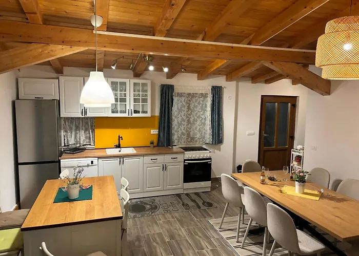 Hébergement de vacances Luxury House Ivan With 4 Bedrooms *