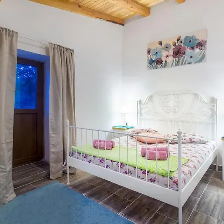 Luxury House Ivan With 4 Bedrooms Дом отдыха