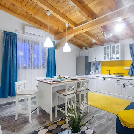 Luxury House Ivan With 4 Bedrooms Дом отдыха Divojevici