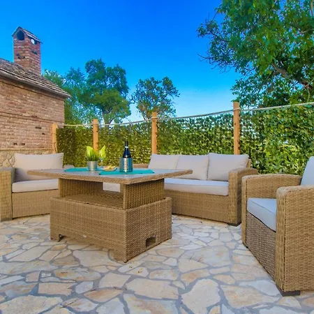 Luxury House Ivan With 4 Bedrooms *