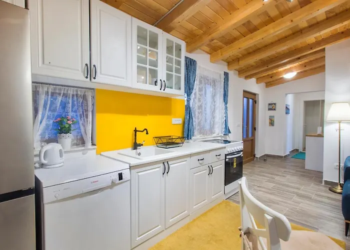 بيت للعطل Luxury House Ivan With 4 Bedrooms Divojevici