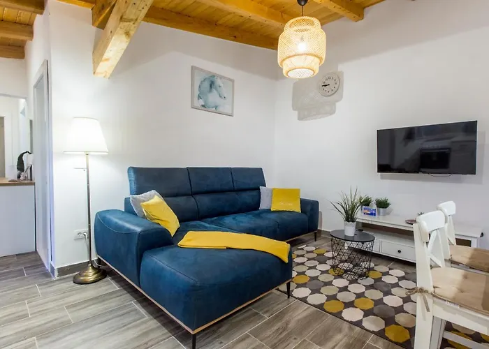 بيت للعطل Luxury House Ivan With 4 Bedrooms