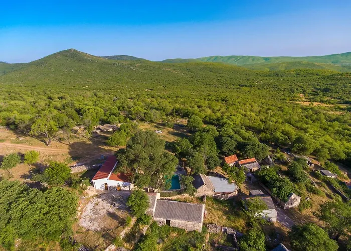 Luxury House Ivan With 4 Bedrooms *