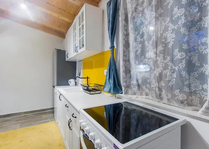 Luxury House Ivan With 4 Bedrooms بيت للعطل Divojevici