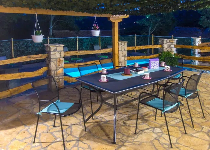 بيت للعطل Luxury House Ivan With 4 Bedrooms Divojevici