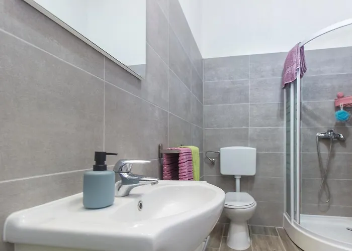 Luxury House Ivan With 4 Bedrooms بيت للعطل Divojevici